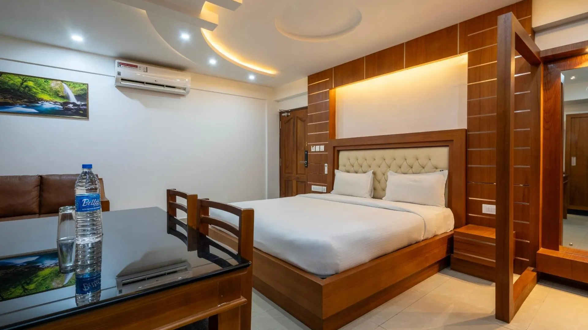 Hotel Staymax Trend Kannur