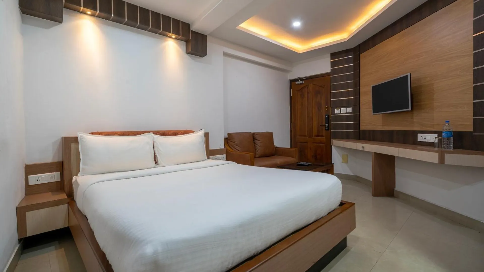 Hotel Staymax Trend Kannur