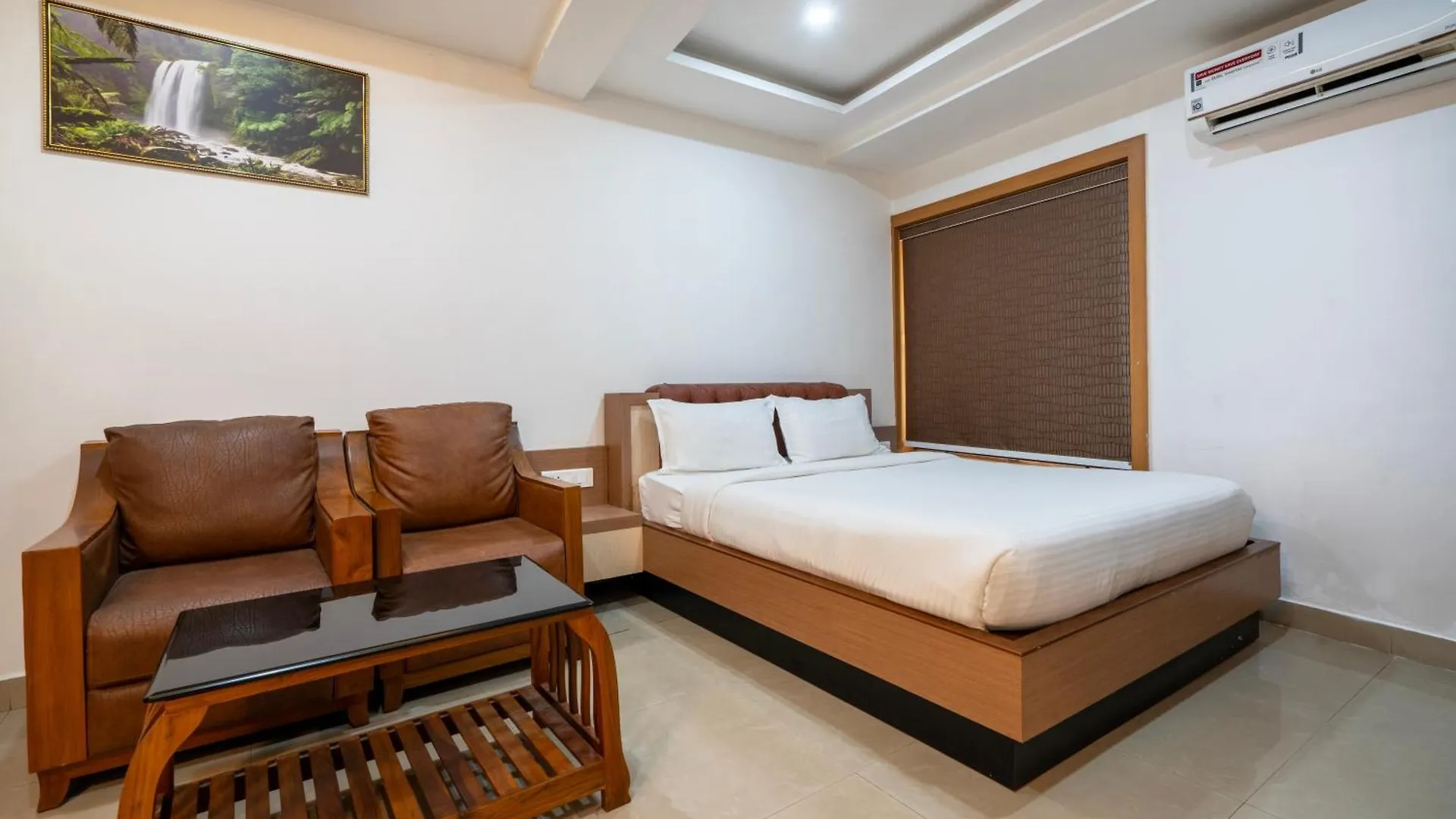 Hotel Staymax Trend Kannur